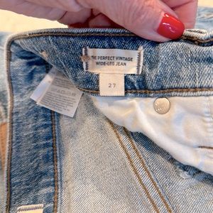 Madewell Perfect Vintage wide-Leg jeans size 27 in Heathcote wash.